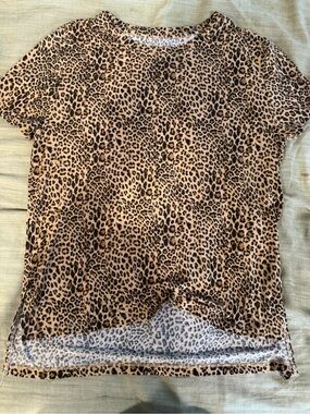 Half Moon Super Soft Leopard Print Short Sleeve Top